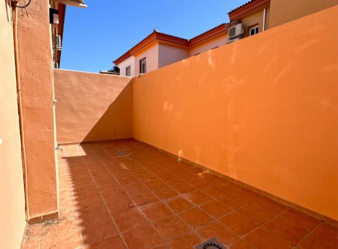 4 soveværelse Rækkehus til salg i Malaga by - € 360.500 (Ref: 9434886)