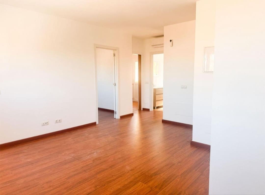 4 soveværelse Rækkehus til salg i Malaga by - € 360.500 (Ref: 9434886)