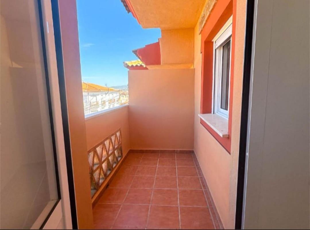 4 soveværelse Rækkehus til salg i Malaga by - € 360.500 (Ref: 9434886)