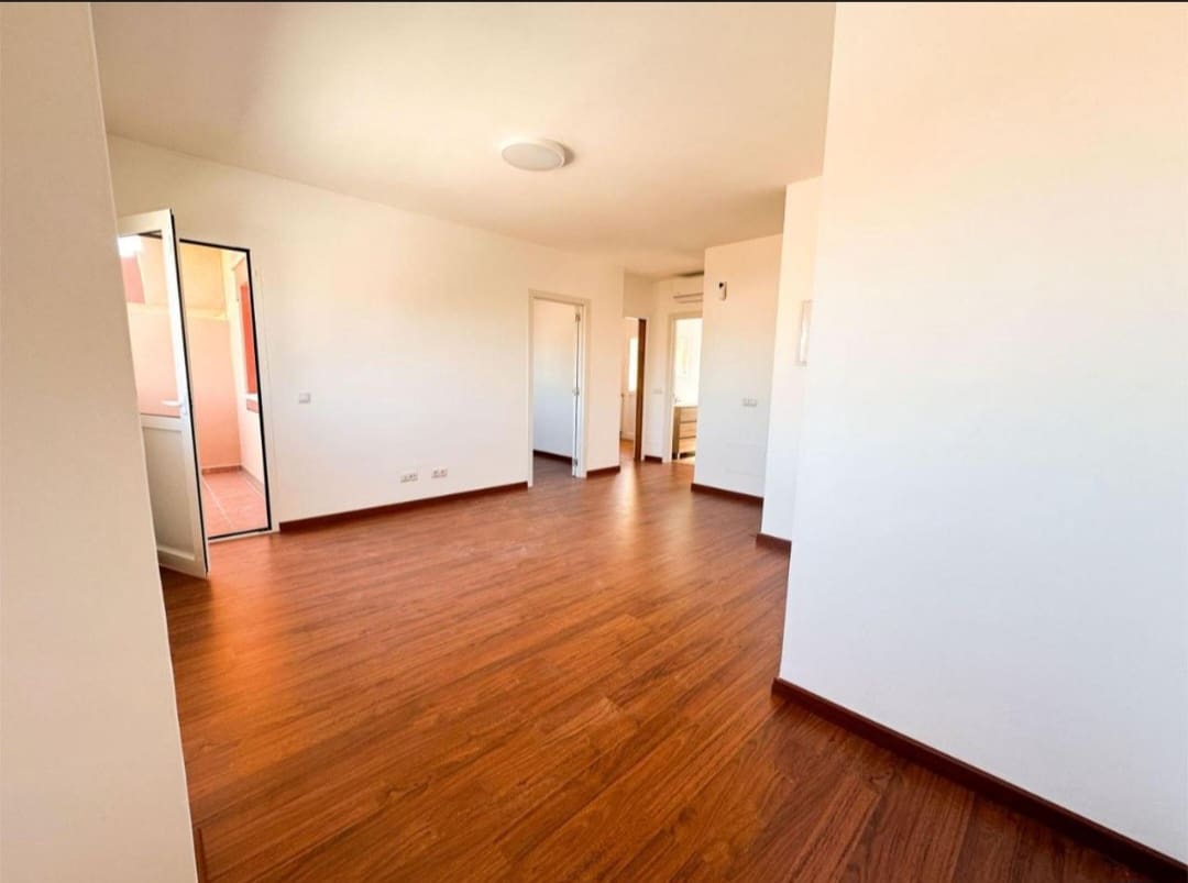 4 soveværelse Rækkehus til salg i Malaga by - € 360.500 (Ref: 9434886)