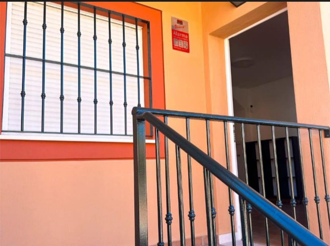 4 soveværelse Rækkehus til salg i Malaga by - € 360.500 (Ref: 9434886)