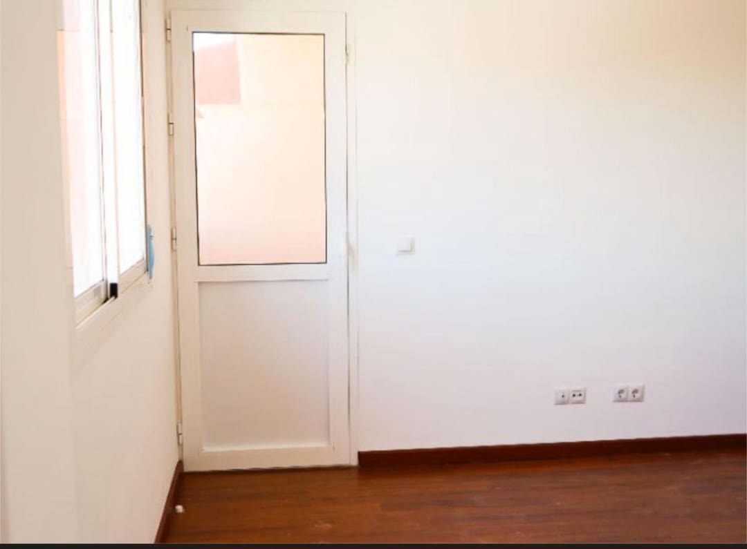 4 soveværelse Rækkehus til salg i Malaga by - € 360.500 (Ref: 9434886)