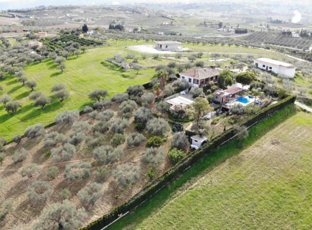 5 soverom Villa til salgs i Alhaurín el Grande med svømmebasseng garasje - € 669 500 (Ref: 9434887)