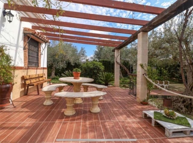 5 soverom Villa til salgs i Alhaurín el Grande med svømmebasseng garasje - € 669 500 (Ref: 9434887)