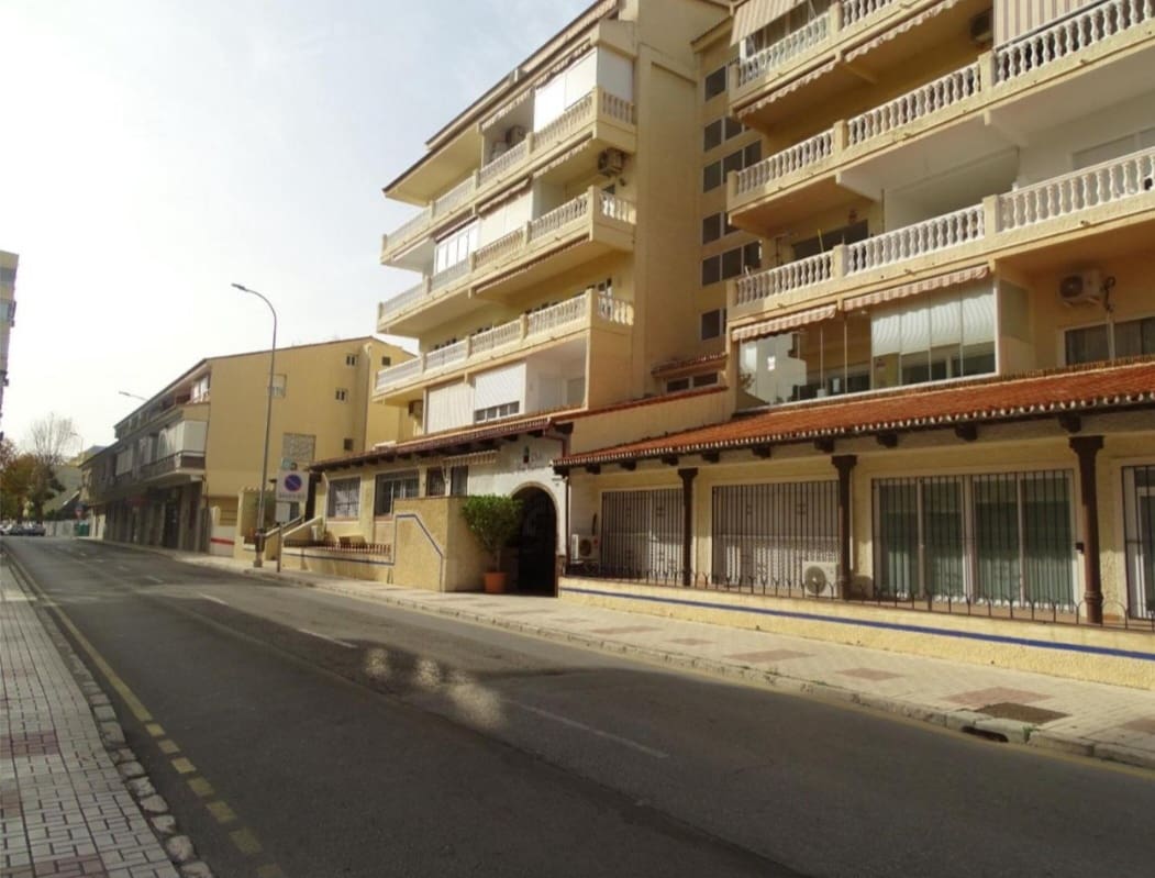 Studio til salg i Torremolinos med swimmingpool - € 216.300 (Ref: 9434890)