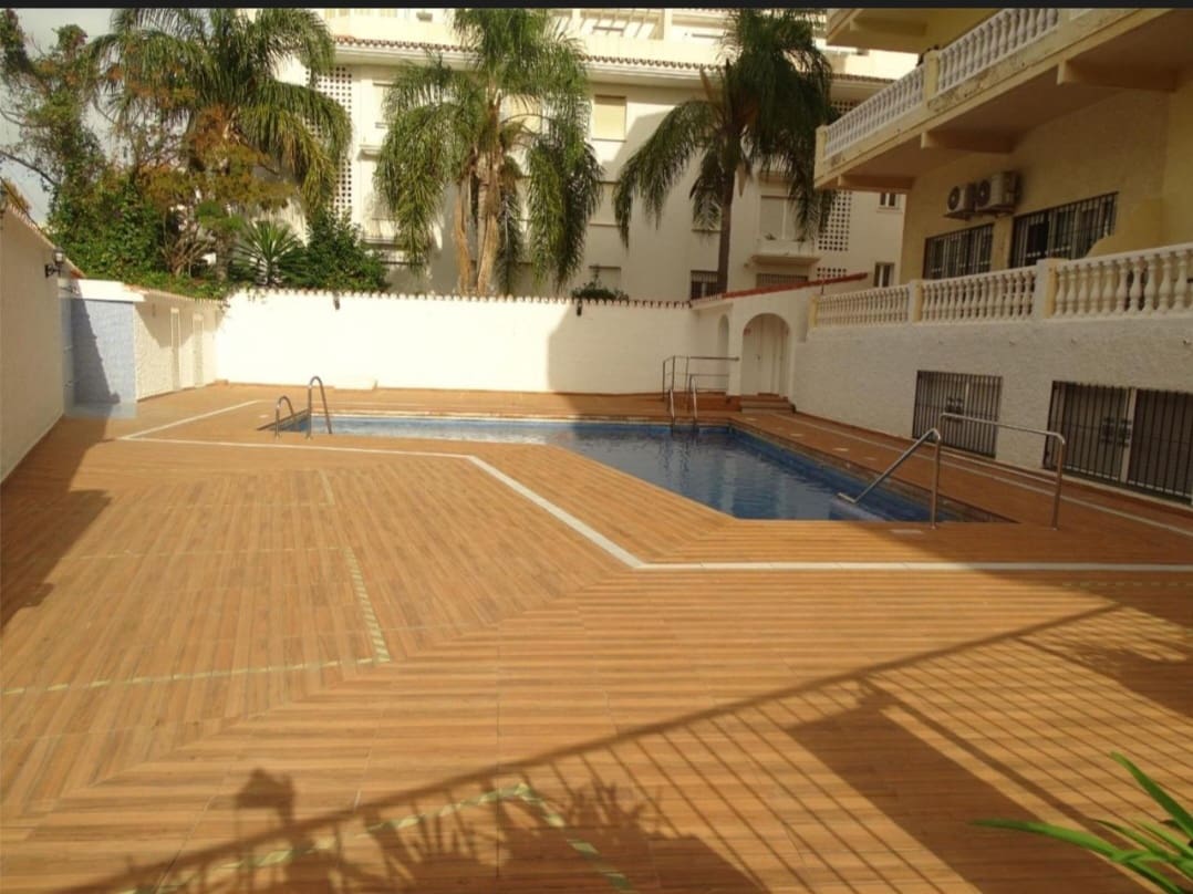 Studio til salg i Torremolinos med swimmingpool - € 216.300 (Ref: 9434890)