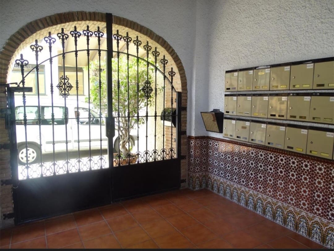 Studio til salg i Torremolinos med swimmingpool - € 216.300 (Ref: 9434890)