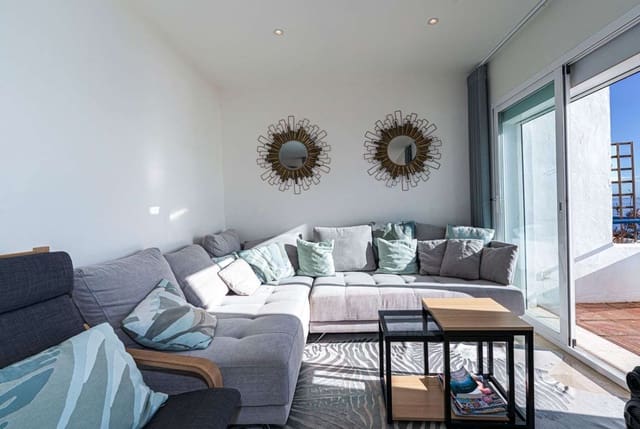 Ático de 3 habitaciones en Casares en venta con piscina - 899.000 € (Ref: 9434891)