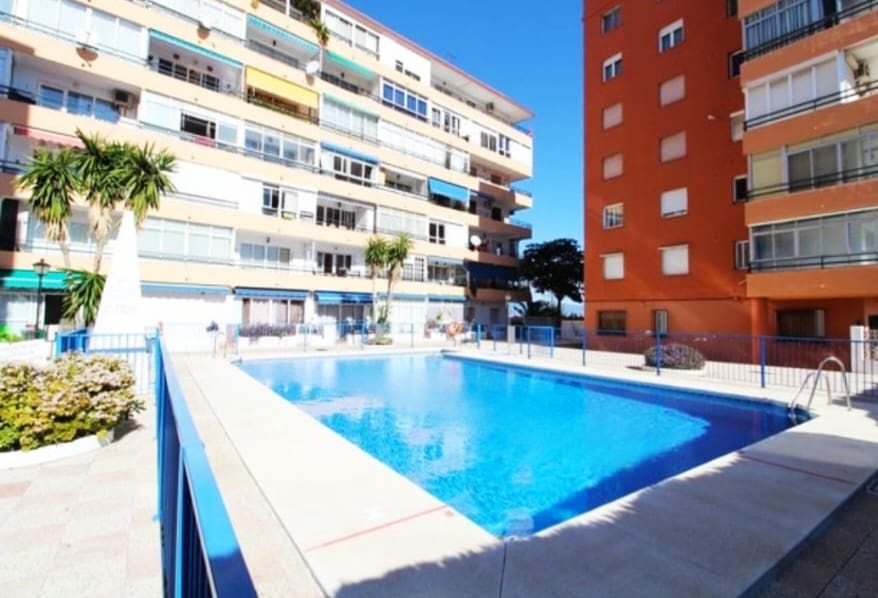 Appartement de Plage de 1 chambre de location de vacances à Torremolinos avec piscine garage - 490 € (Ref: 9434893)