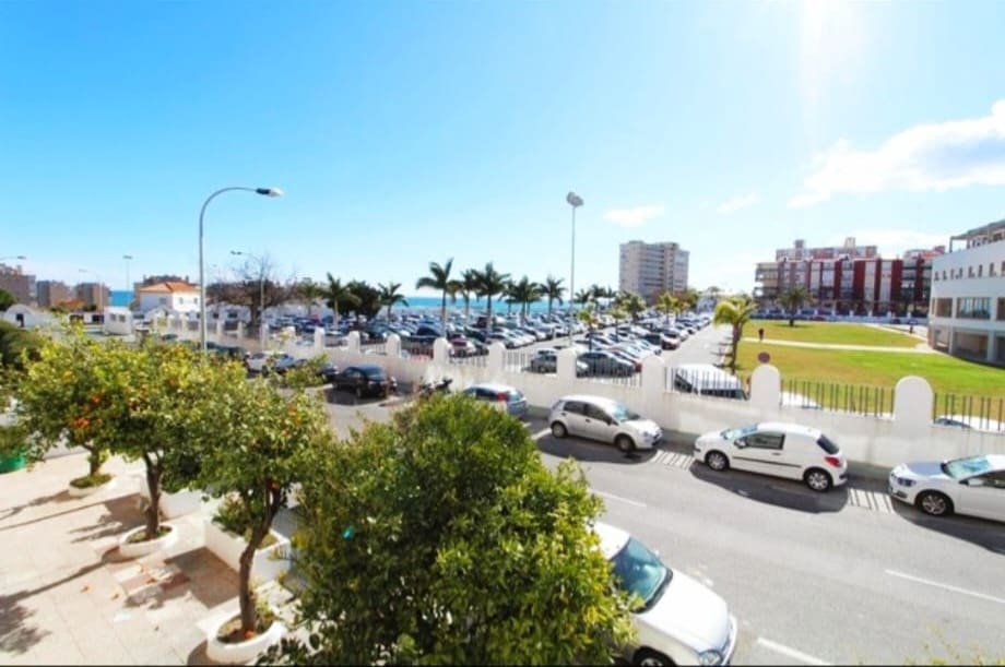 Appartement de Plage de 1 chambre de location de vacances à Torremolinos avec piscine garage - 490 € (Ref: 9434893)