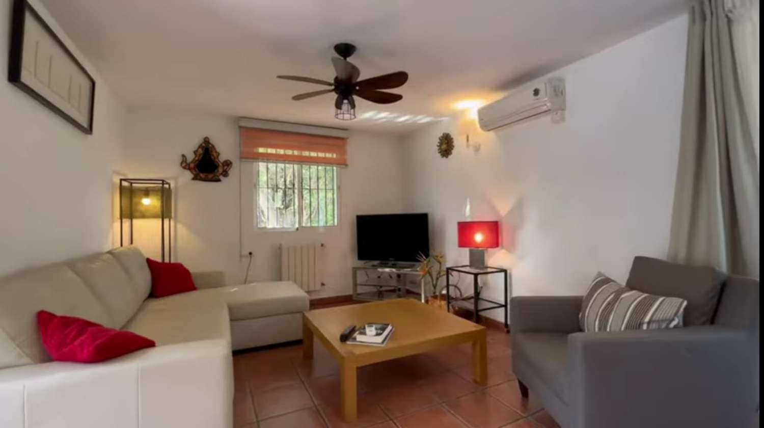 6 bedroom Villa for sale in Benalmadena with pool - € 1,495,000 (Ref: 9434897)