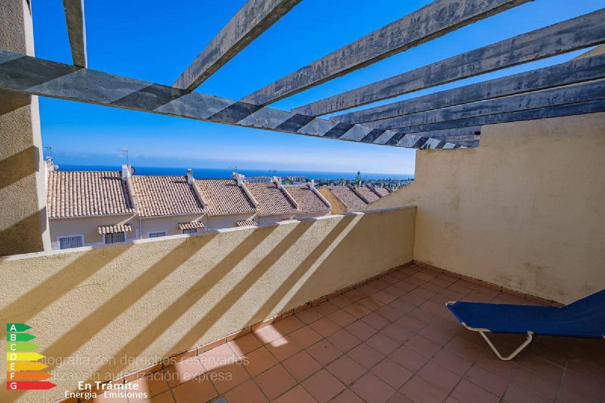 6 sovrum Radhus till salu i Marbella med pool - 490 000 € (Ref: 9434900)