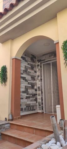 6 Zimmer Doppelhaus zu verkaufen in Alhaurín de la Torre mit Pool Garage - 515.000 € (Ref: 9434903)