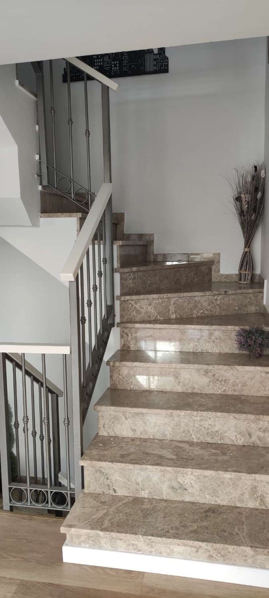 6 Zimmer Doppelhaus zu verkaufen in Alhaurin de la Torre mit Pool Garage - 515.000 € (Ref: 9434903)