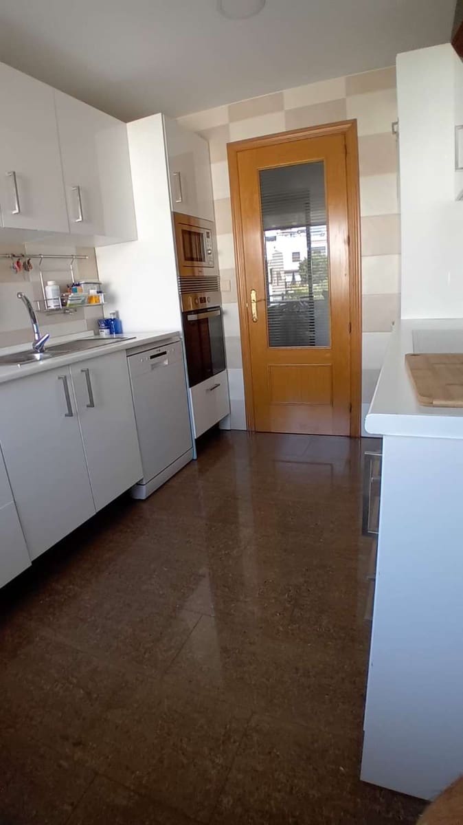 2 quarto Apartamento de Praia para venda em Torremolinos com piscina - 610 000 € (Ref: 9434905)