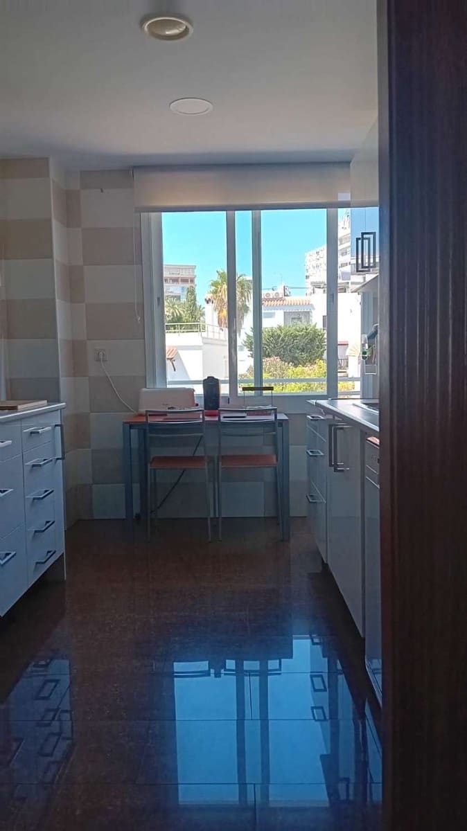 2 quarto Apartamento de Praia para venda em Torremolinos com piscina - 610 000 € (Ref: 9434905)