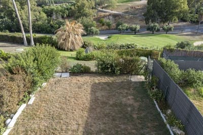 4 soverom Kjedet enebolig til salgs i Estepona med svømmebasseng garasje - € 550 000 (Ref: 9434906)