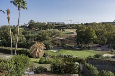 4 soverom Kjedet enebolig til salgs i Estepona med svømmebasseng garasje - € 550 000 (Ref: 9434906)