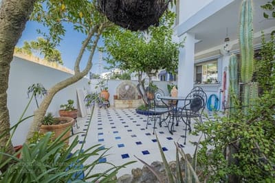 4 soverom Kjedet enebolig til salgs i Estepona med svømmebasseng garasje - € 550 000 (Ref: 9434906)