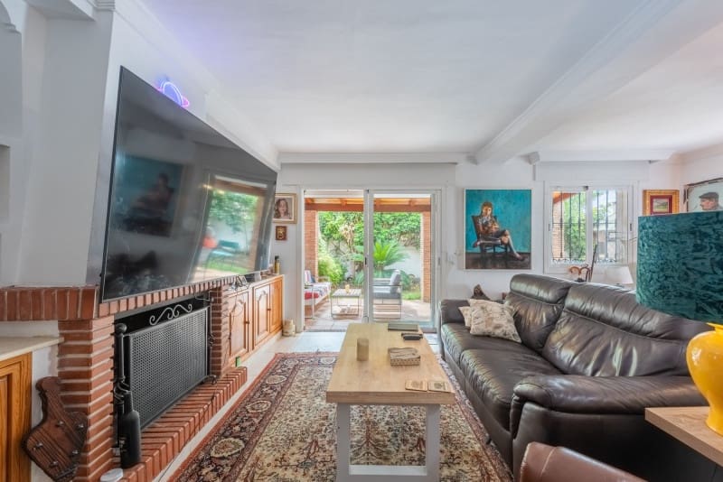 2 soveværelse Bungalow til salg i Marbella med garage - € 649.000 (Ref: 9434907)