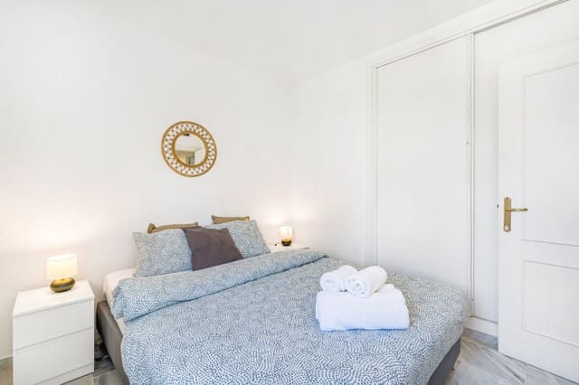 2 soveværelse Penthouse til salg i Marbella med swimmingpool - € 485.000 (Ref: 9434908)