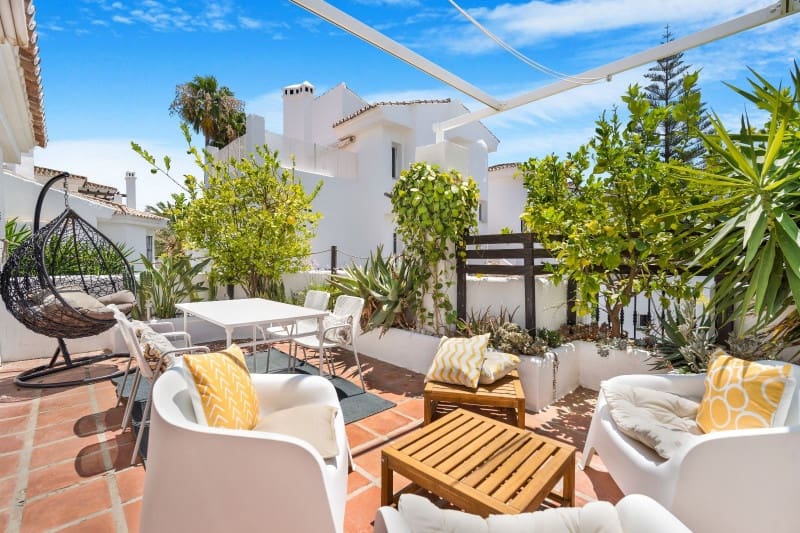 2 soveværelse Penthouse til salg i Marbella med swimmingpool - € 485.000 (Ref: 9434908)