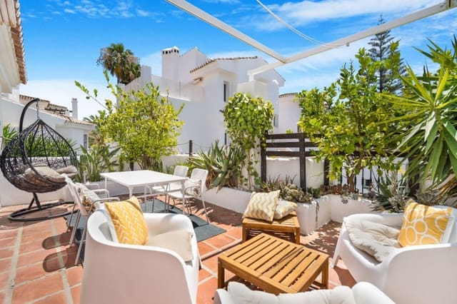 2 soveværelse Penthouse til salg i Marbella med swimmingpool - € 485.000 (Ref: 9434908)
