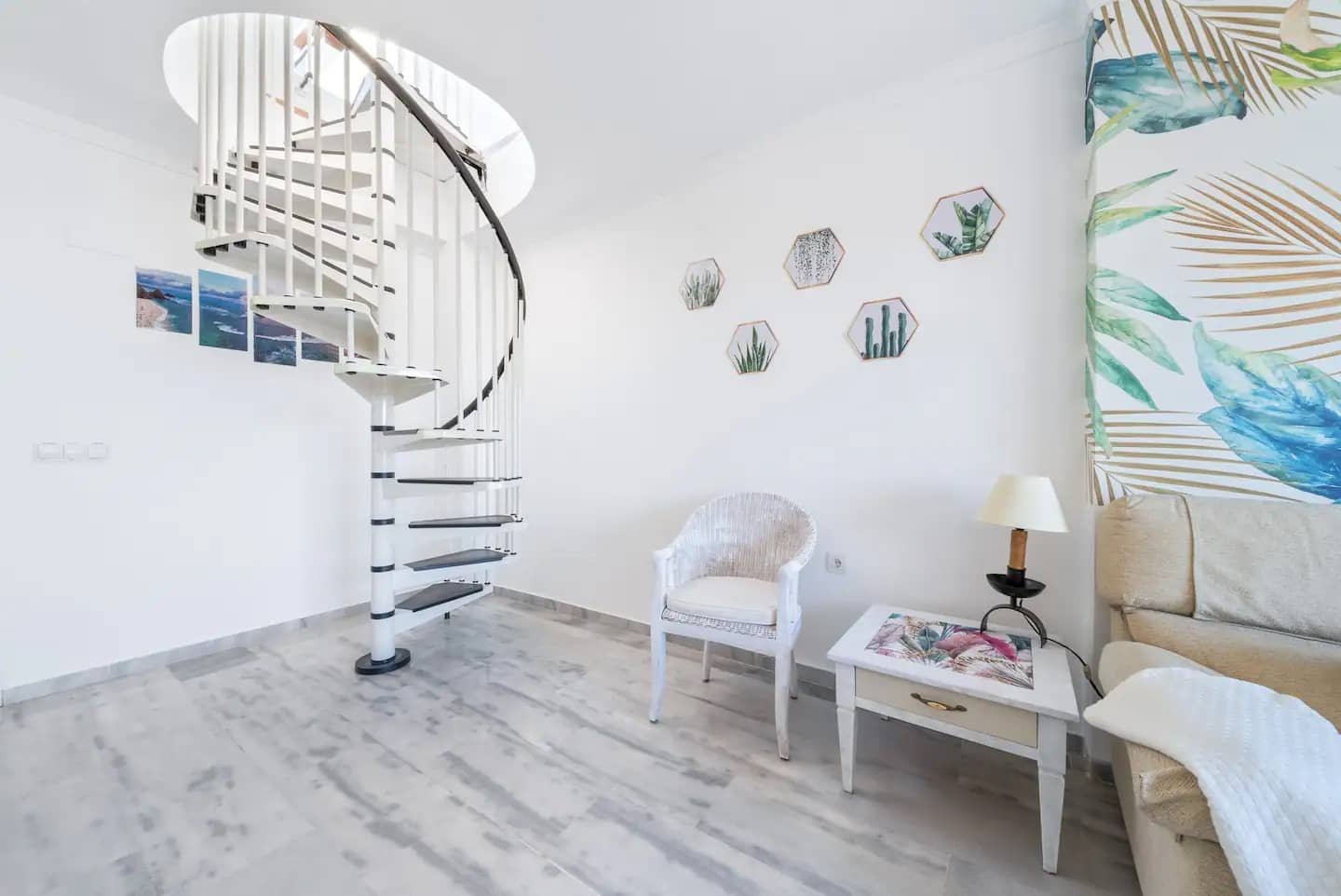 2 bedroom Beach Apartment for holiday rental in Benalmadena with pool garage - € 700 (Ref: 9434909)