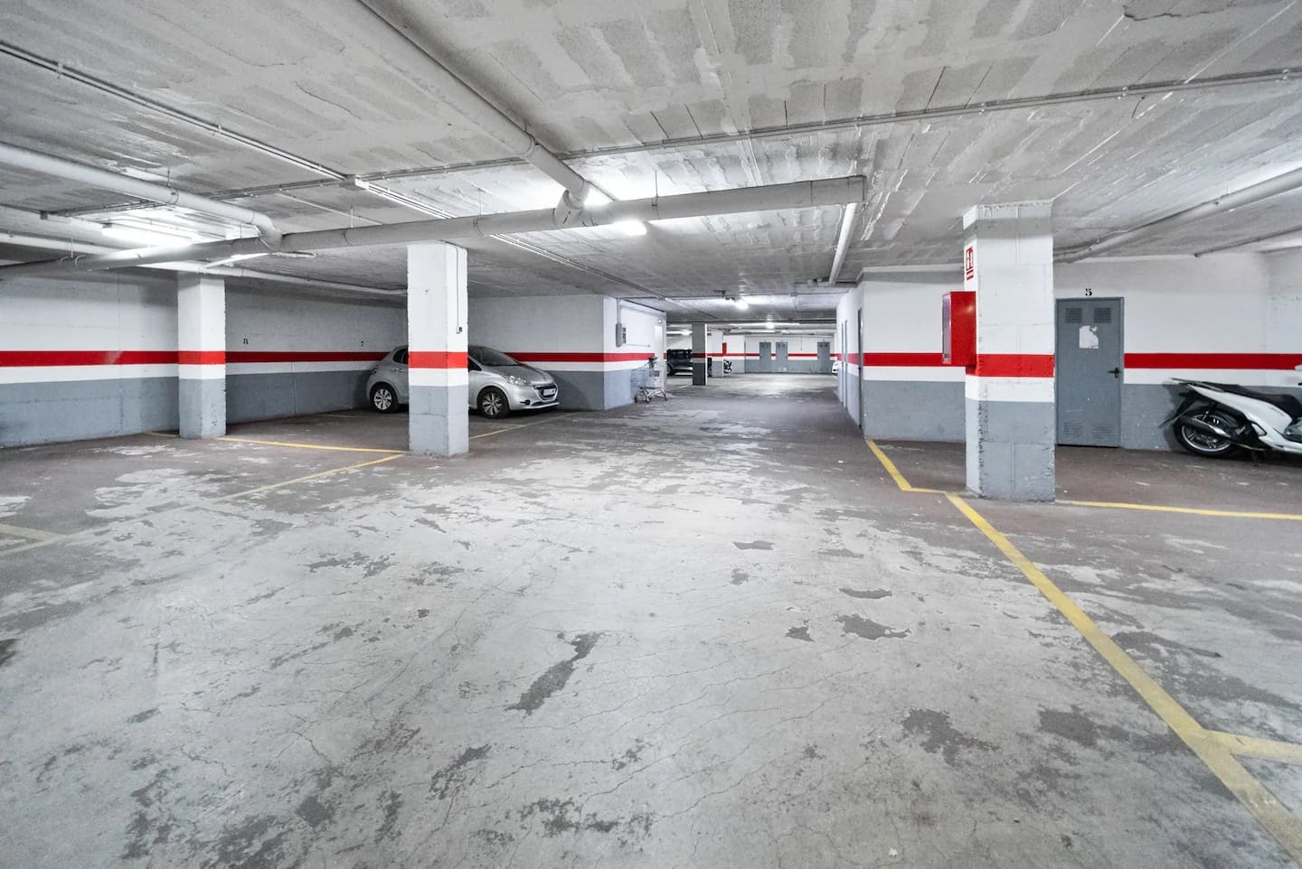 2 bedroom Beach Apartment for holiday rental in Benalmadena with pool garage - € 700 (Ref: 9434909)