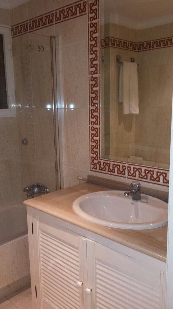 2 sypialnia Mieszkanie na kwatery wakacyjne w Torremolinos z basenem garażem - 371 € (Ref: 9434910)