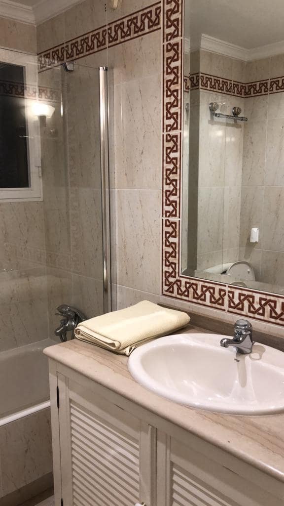 2 sypialnia Mieszkanie na kwatery wakacyjne w Torremolinos z basenem garażem - 371 € (Ref: 9434910)