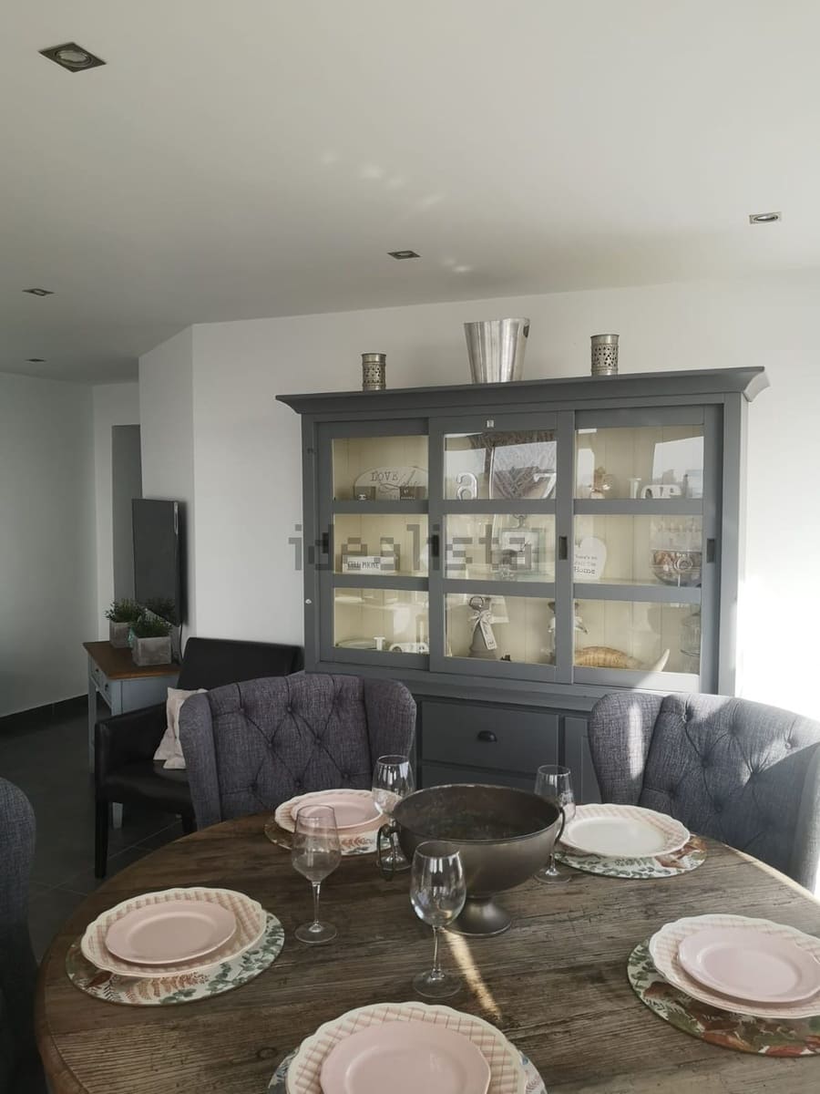 2 bedroom Beach Apartment for holiday rental in Torremolinos with garage - € 490 (Ref: 9434913)