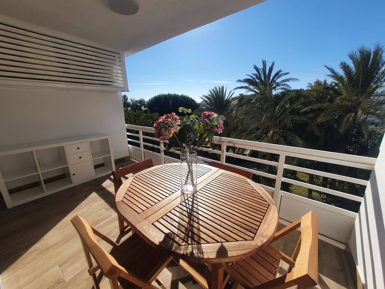 2 bedroom Beach Apartment for holiday rental in Torremolinos with garage - € 560 (Ref: 9434914)