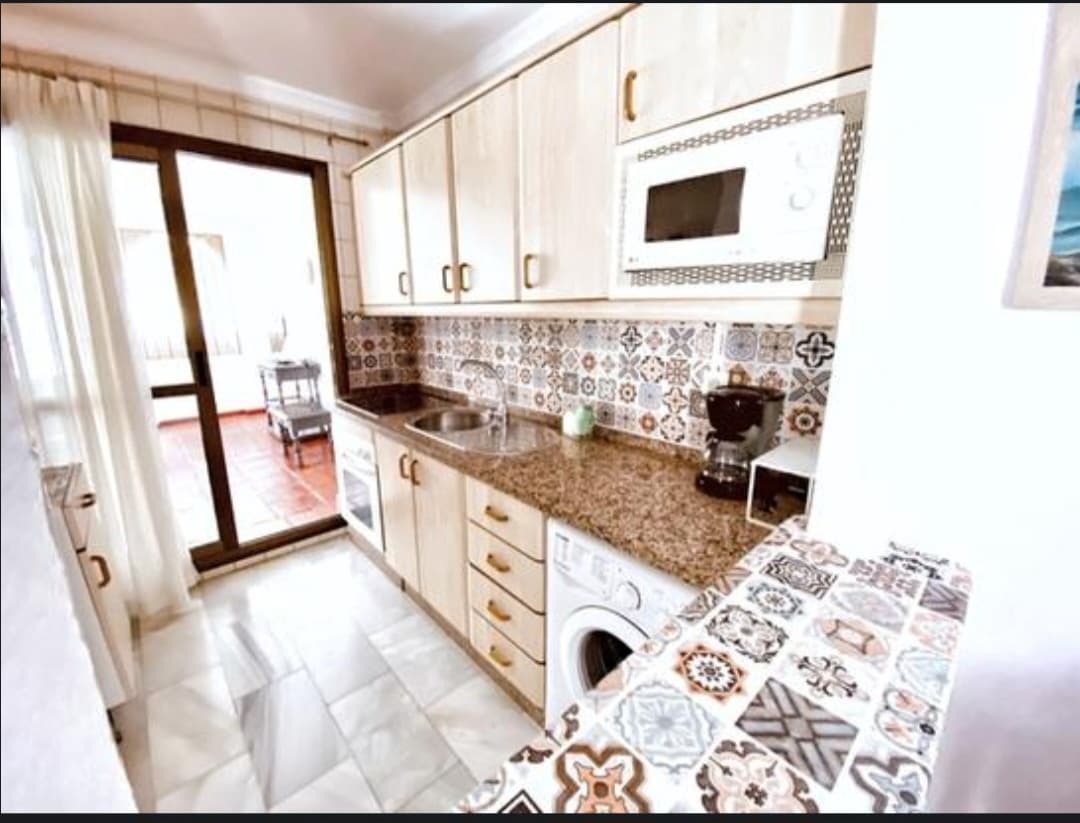 1 camera da letto Appartamento sulla Spiaggia da affitare come casa vacanza in Benalmadena con piscina - 357 € (Rif: 9434917)
