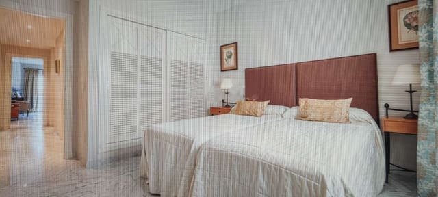 3 soverom Leilighet til salgs i Puerto Banus, Marbella med svømmebasseng garasje - € 1 450 000 (Ref: 9434918)