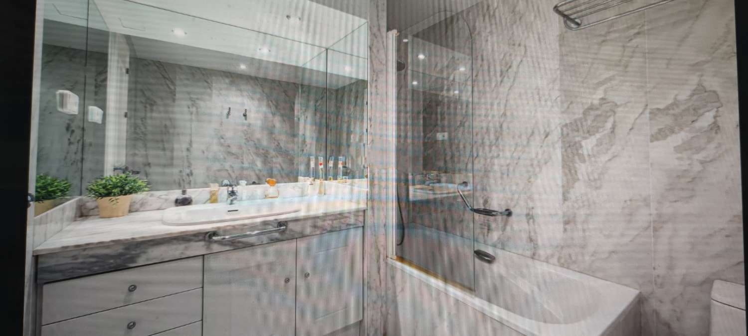 3 soverom Leilighet til salgs i Puerto Banus med svømmebasseng garasje - € 1 450 000 (Ref: 9434918)