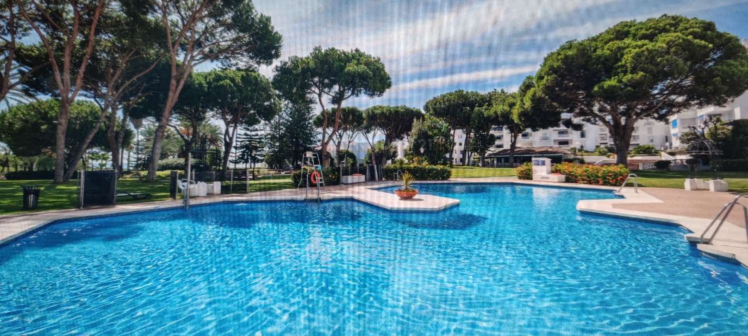 3 soverom Leilighet til salgs i Puerto Banus med svømmebasseng garasje - € 1 450 000 (Ref: 9434918)