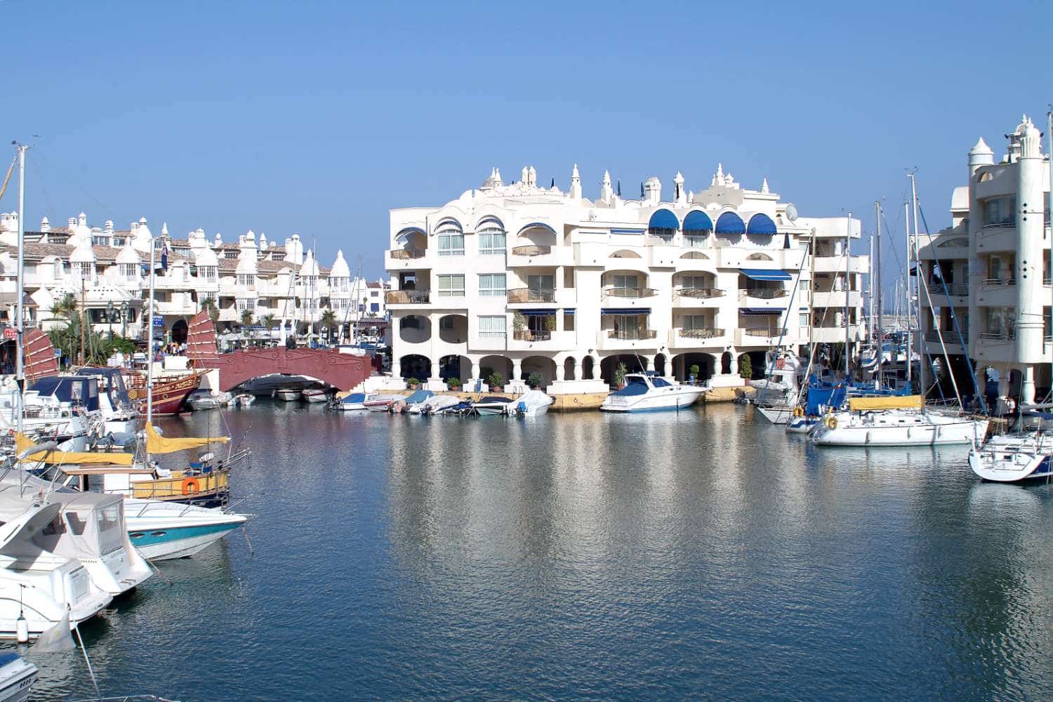 Garaje en Benalmádena en venta - 75.000 € (Ref: 9434919)