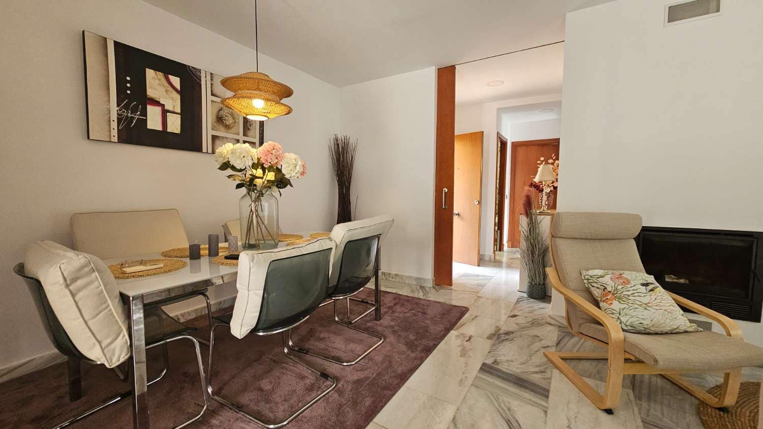 2 bedroom Villa for rent in Benahavis with pool - € 2,700 (Ref: 9436817)