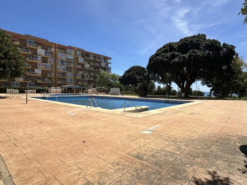 Studio til salg i Benalmadena med swimmingpool - € 169.950 (Ref: 9436819)