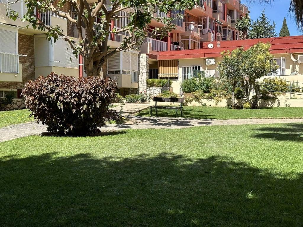 Studio til salg i Benalmadena med swimmingpool - € 169.950 (Ref: 9436819)