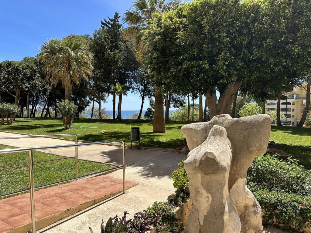 Studio til salg i Benalmadena med swimmingpool - € 169.950 (Ref: 9436819)