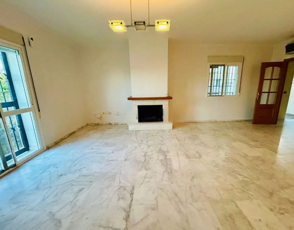 4 Zimmer Doppelhaus zu verkaufen in Alhaurin de la Torre mit Pool - 514.000 € (Ref: 9436820)