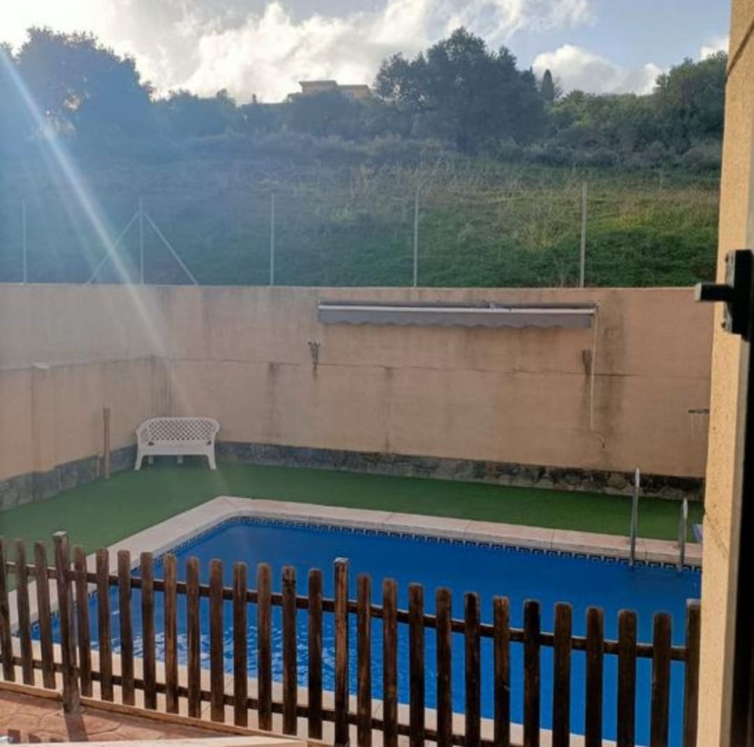 4 Zimmer Doppelhaus zu verkaufen in Alhaurin de la Torre mit Pool - 514.000 € (Ref: 9436820)