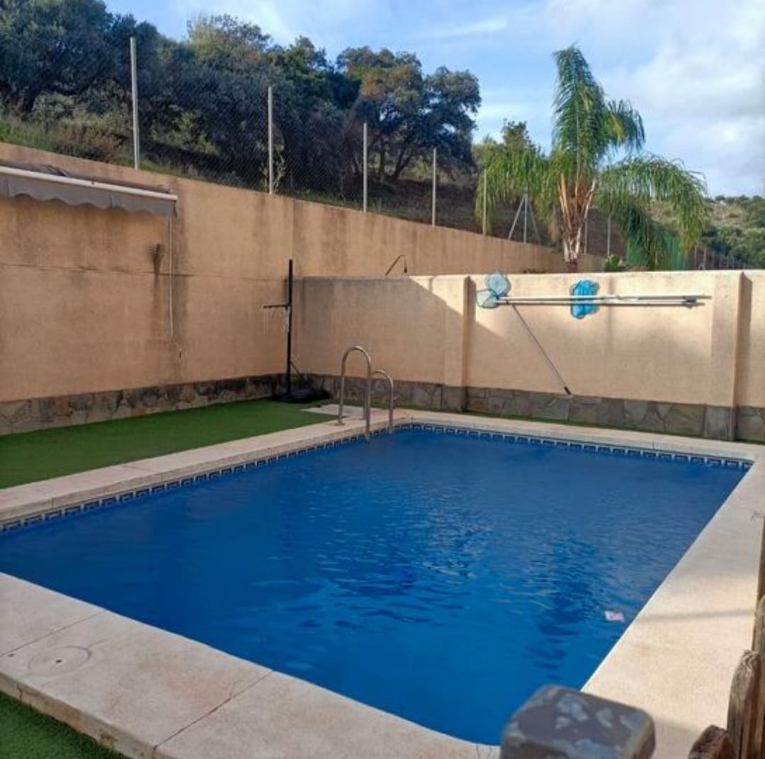 4 Zimmer Doppelhaus zu verkaufen in Alhaurin de la Torre mit Pool - 514.000 € (Ref: 9436820)