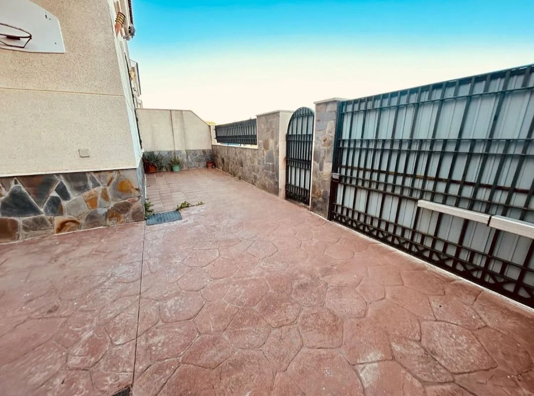 4 Zimmer Doppelhaus zu verkaufen in Alhaurin de la Torre mit Pool - 514.000 € (Ref: 9436820)