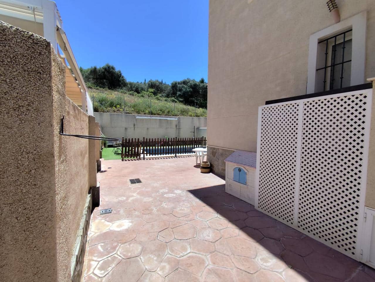 4 Zimmer Doppelhaus zu verkaufen in Alhaurin de la Torre mit Pool - 514.000 € (Ref: 9436820)