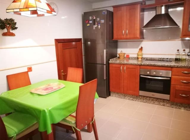4 bedroom Flat for sale in Cártama with garage - € 381,100 (Ref: 9436821)