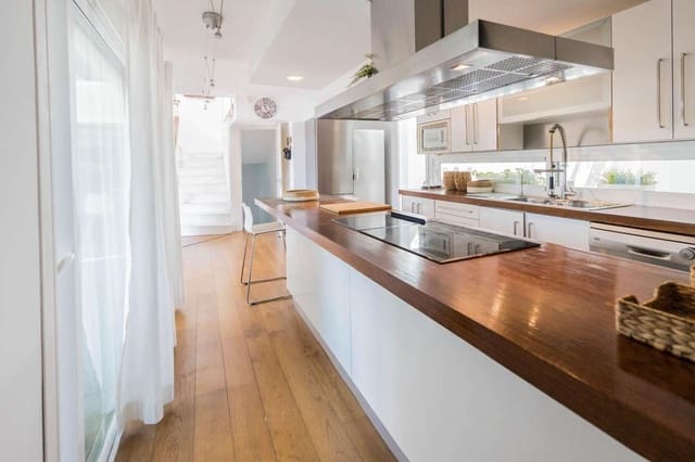 6 Zimmer Villa zu verkaufen in Mijas mit Pool Garage - 873.000 € (Ref: 9436822)