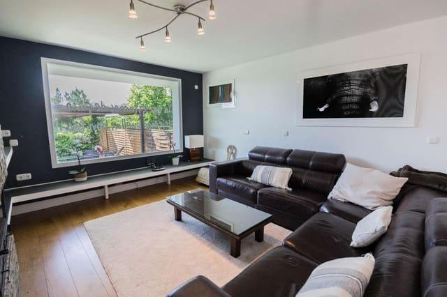 6 Zimmer Villa zu verkaufen in Mijas mit Pool Garage - 873.000 € (Ref: 9436822)